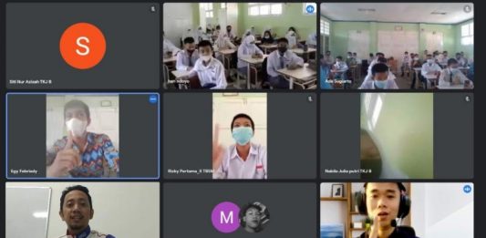 SMK Negeri 4 Ikuti Sosialisasi #Cari_aman dari Astra Motor Kalbar