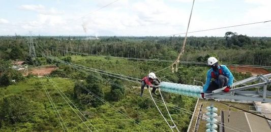 Perkuat Keandalan Sistem Kelistrikan, PLN UIP KLB Bangun 12 Jalur SUTT dan 7 GI di Kalbar dan Kalteng