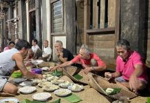 Tutup Kegiatan Gawai, Masyarakat Adat Dayak Gelar Ritual Ngampun