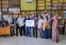 Dorong Peningkatan Mutu Pendidikan, PLN Peduli Beri Bantuan Edu PLN dan Internet Pintar di Ketapang