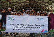 PLN Beri Bantuan Sarana dan Prasarana Air Bersih di Pondok Pesantren Al-Fatah Sekadau