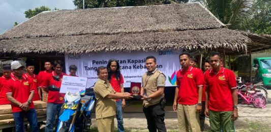 Salurkan Bantuan Kelompok MPA, PLN Tingkatkan Kapasitas Tanggap Bencana Kebakaran Hutan di Kotawaringin Hilir