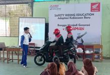 Astra Motor Kalbar Kampanyekan Keselamatan Berkendara di SMK N7 Pontianak