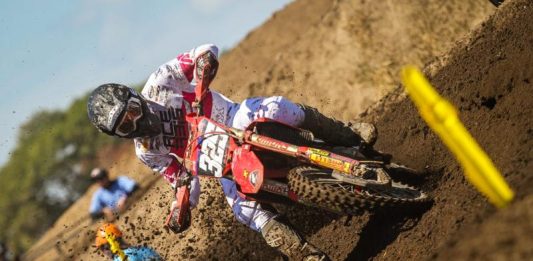 Bersaing dengan Crosser Dunia di MXGP Sumbawa, Delvintor Raih Poin Perdana Musim ini