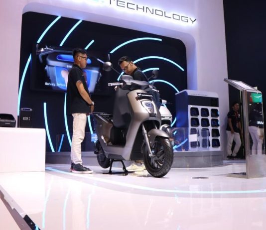 Ribuan Pengunjung Ramaikan IIMS 2024