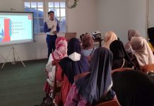 Peringati Hari Kartini, Asmo Kalbar Berikan Edukasi #Cari_aman Berkendara Bagi Kaum Wanita