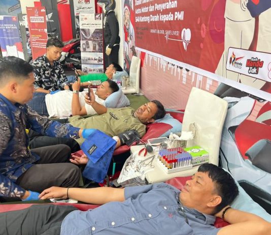 #SATUTETESKU Donor Darah 12 Region HUT Ke-54 Astra Motor