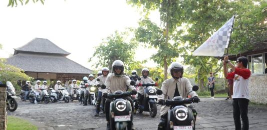 Bersama Pencinta Motor Honda Scoopy, PT AHM Telusuri Keindahan Pulau Dewata Bali