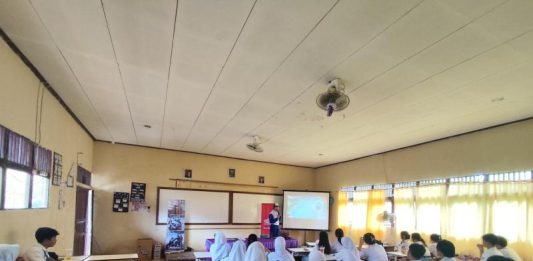 Pelajar SMA N1 Segedong Antusias Ikuti Edukasi Safety Riding