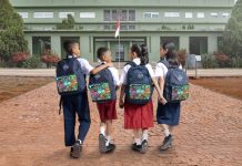 Telkomsel Ajak Pelanggan Tukar Telkomsel Poin dan uCoin by.U untuk Berdonasi Tas Sekolah Pelajar, Sambungkan Semangat untuk Generasi Gemilang