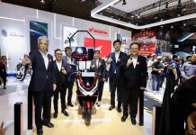 Kecanggihan Honda PCX 160 RoadSync dan Motor Listrik Futuristik di IIMS 2025