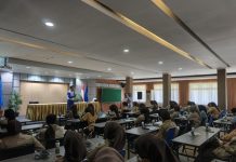 Asmo Kalbar Berikan Safety Riding #Cari_aman Edukasi Bagi Pelajar di SMKN 5 Pontianak