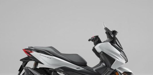 Tampilan Baru Honda Forza Tetap Pertahankan Ciri Khas Sebagai Skutik Besar Premium
