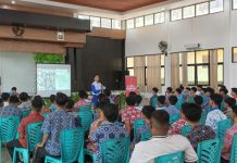 Puluhan Siswa di SMK N 1 Sintang Ikuti Seminar Edukasi Keselamatan Berkendara