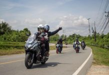 Cuaca Hujan, Asmo Kalbar Peduli dan Bagikan Tip Siapkan Diri dan #Cari_aman Demi Keselamatan Berkendara