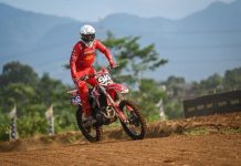 Ajang Kejurnas Motocross Indonesia 2025 Arsenio Algifari Tunjukkan Kemampuannya