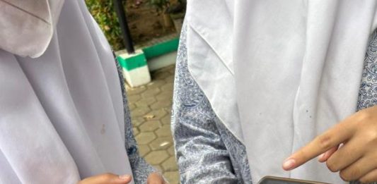 Pelajar Pontianak Kenali AI: FOJEKHA dan GENsi Indosat Hadirkan Pelatihan Literasi Digital dan Berpikir Kritis