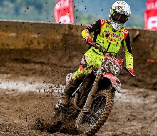 Crosser Muda Binaan AHRT Tampil Tangguh dengan Performanya Tunggangi CRF250R