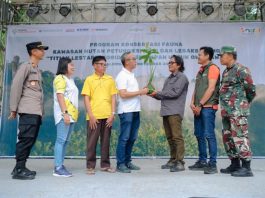 Bertajuk “Titian Lestari: Koridor Kehidupan untuk Owa Jawa”, Yayasan AHM Kolaborasi dengan Masyarakat Pekalongan Lestarikan Flora dan Fauna