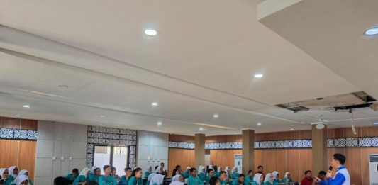 Astra Motor Kalbar Gelar Seminar Safety Riding di SMK N 5 Pontianak