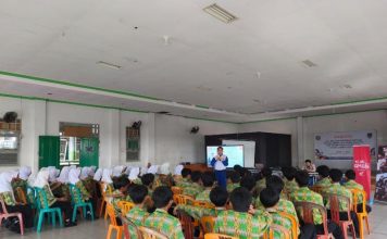 Asmo Kalbar Beri Edukasi #Cari_aman Bagi Pelajar di Pontianak