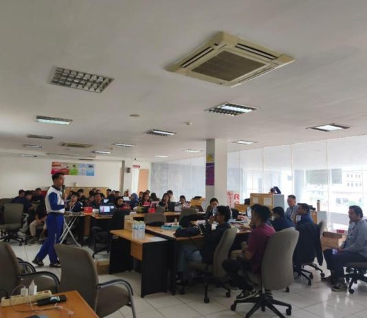 Puluhan Karyawan Daihatsu Kubu Raya Ikuti Program Edukasi #Cari_aman