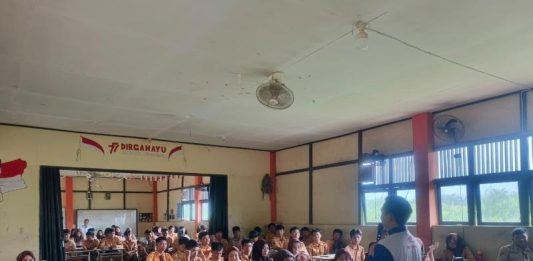 SMK N 1 Sungai Raya Peroleh Edukasi Safety Riding dari Asmo Kalbar