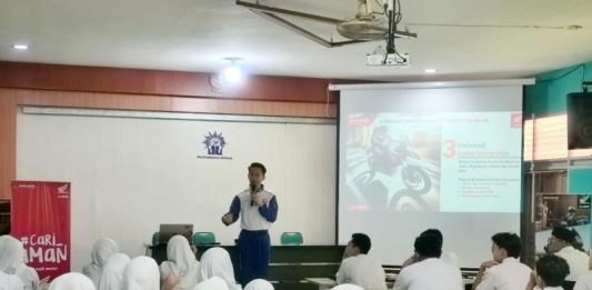 Edukasi Safety Riding Bentuk Kampanye Keselamatan Berkendara dari Asmo Kalbar