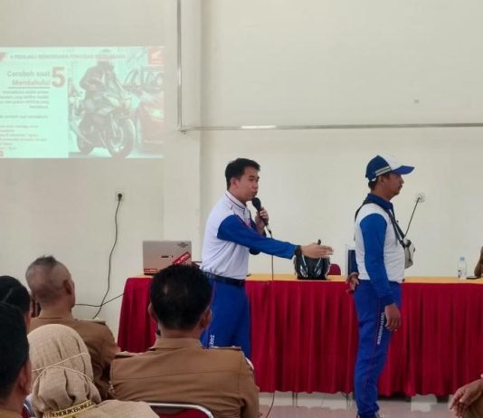 Asmo Kalbar Sebarkan Kampanye SR di Kantor Camat Sungai Kakap