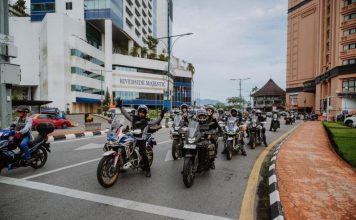 Melewati Bumi Khatulistiwa Turing HONDA BIG BOS 2026 Menjelajah di Tiga Negara