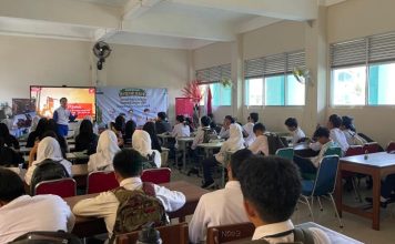 Tanamkan #Cari_aman Sejak Dini, Asmo Kalbar Gelar Edukasi SR di SMPN 13 Pontianak