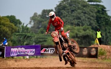 Gunakan CRF250R Melesat di Kejurnas Motocross Bekasi Valrossi Tampilkan Ketangguhannya